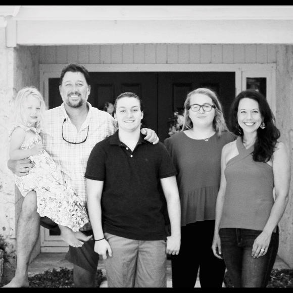 Welcome!  Beautiful toddler clothing - Picture 1 of 1